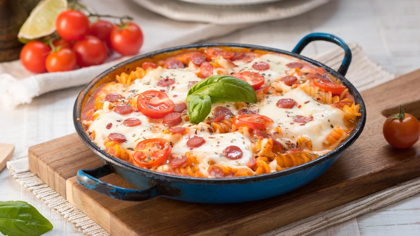 Pizza + pasta: Zapečena tjestenina à la pizza