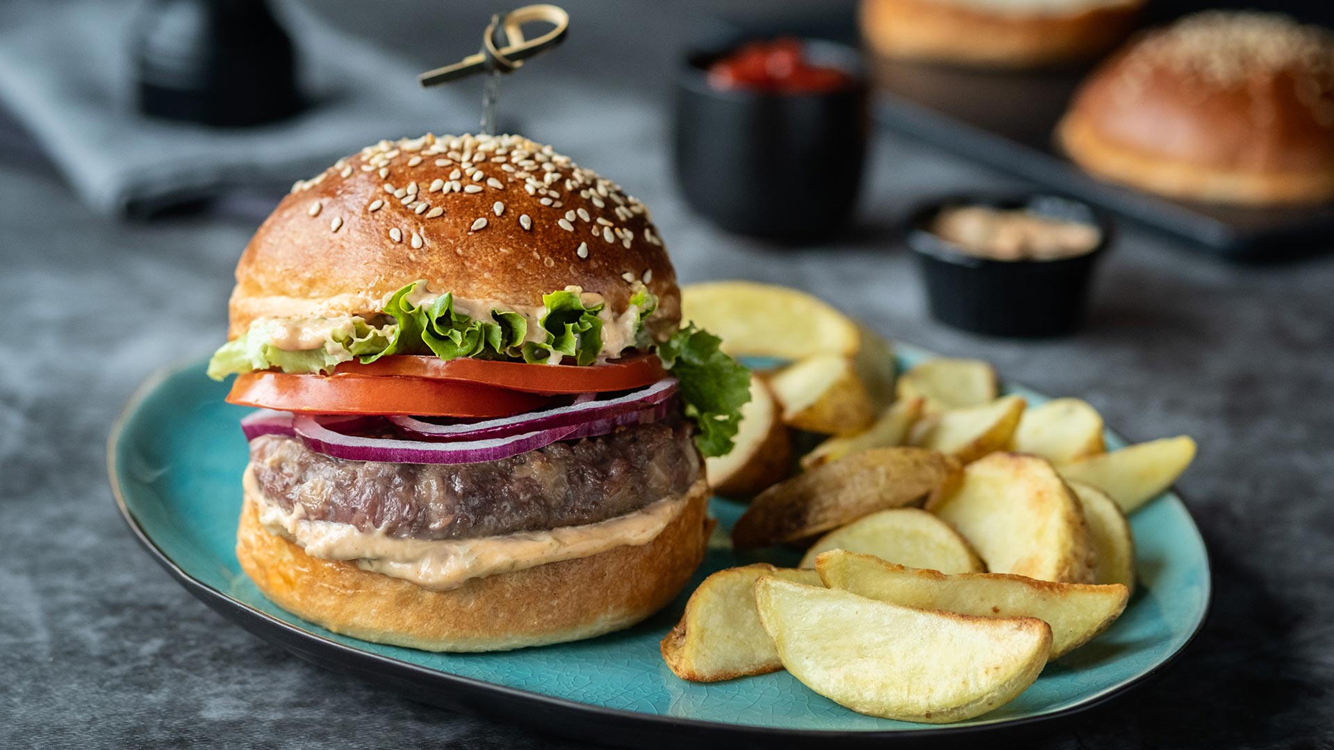 VIDEO: Cheeseburger s domaćim umakom